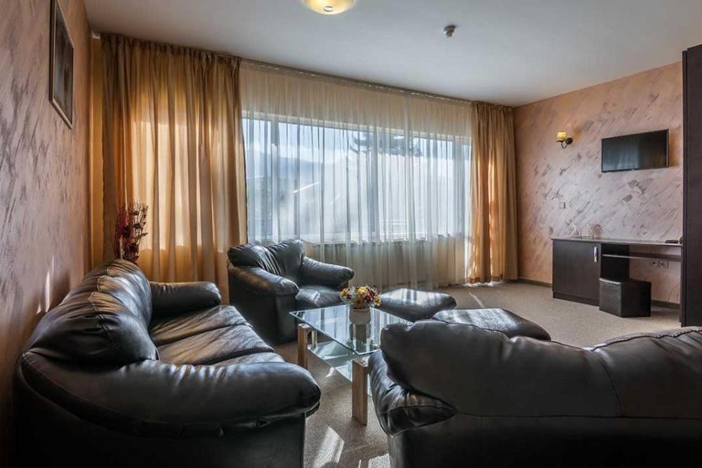 Hotel Royal بوروفتس المظهر الخارجي الصورة