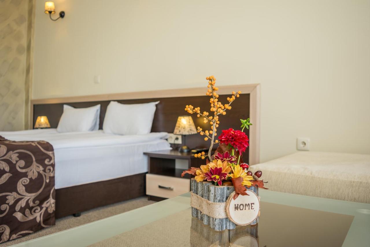 Hotel Royal بوروفتس المظهر الخارجي الصورة
